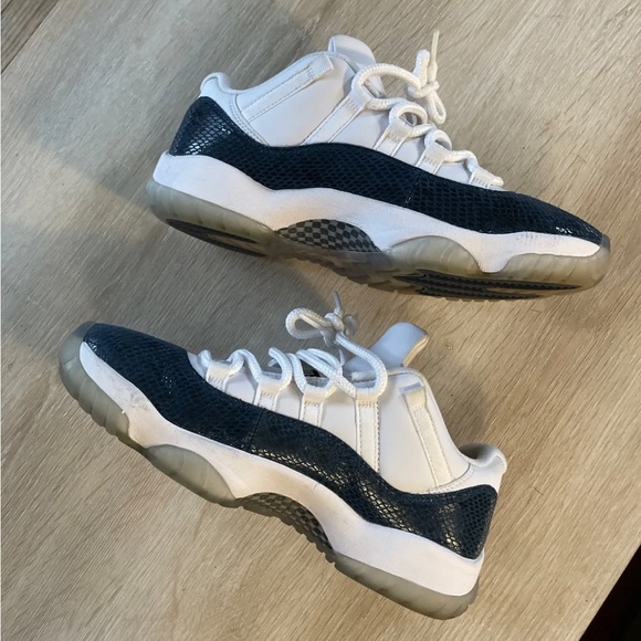 Jordan 11 Low Navy Snakeskin 8 - Picture 6 of 9